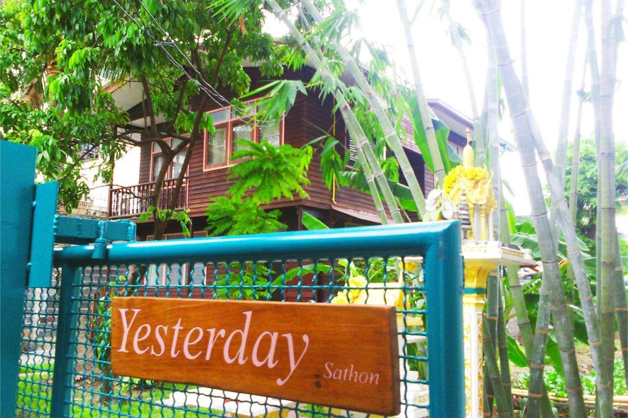 Yesterday Sathon Bangkok Eksteriør billede